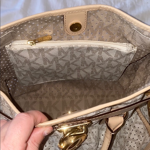 Michael Kors Hamilton Tote - Picture 3 of 3